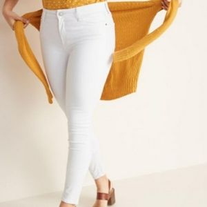 Mid Rise Rockstar Jeans